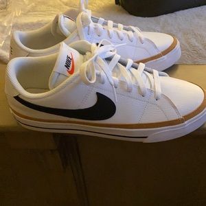Nike Court Legacy Sneakers